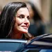 koningin Letizia close up uit auto