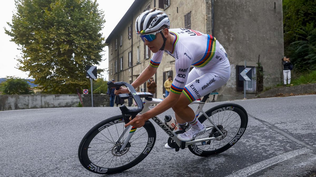 🎥 Solo again! Pogacar wins Tour of Lombardy with a huge time difference