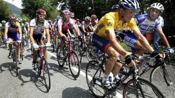 Bettini roept Armstrong op om te bekennen