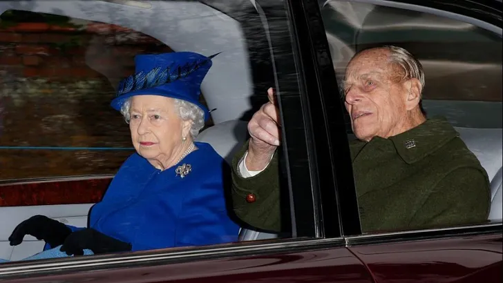 Queen weer gespot na maand afwezigheid  