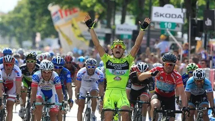 Guardini verrast Cavendish in Giro d'Italia