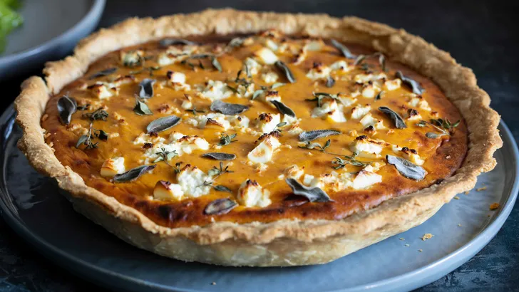Hartige taart met zoete aardappel