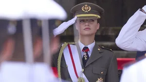Leonor militair uniform