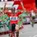 Hansen pakt de zege mee in de Vuelta