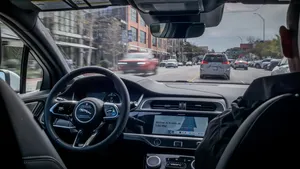 Zelfrijdende taxi van Waymo kan alles behalve de eigen deuren sluiten