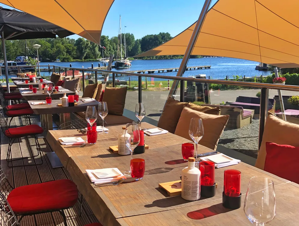 Foto 4 van Het Bosch Waterfront Kitchen