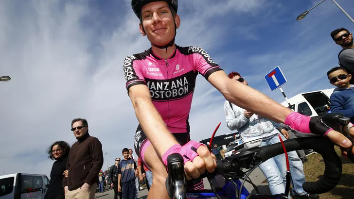 Bol opent Vuelta, ploeg Contador als laatst van start in ploegentijdrit