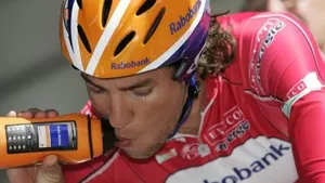 Dekker triomfator in criterium van Almelo