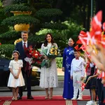 Prinses Mary in Vietnam: kant en een kimono