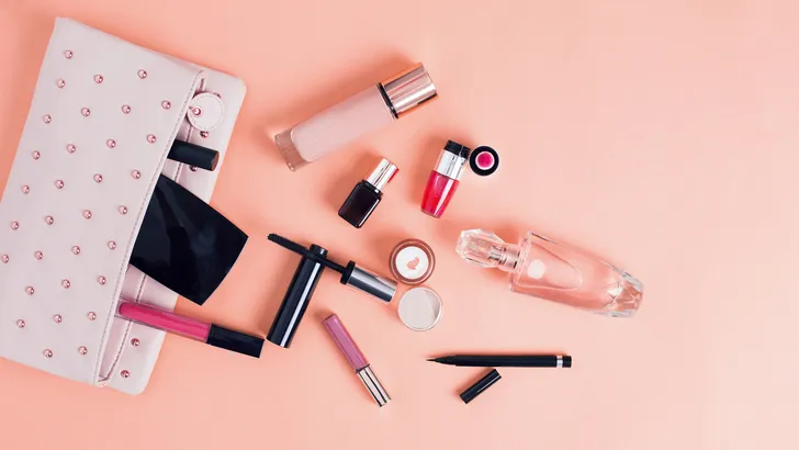 Deze foto bewijst waarom je make-up niet te lang moet gebruiken
