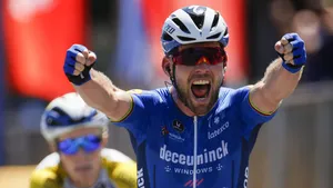 Cavendish grapt over Lampaert en is vol lof over Evenepoel: 'Remco is net als Wiggins'