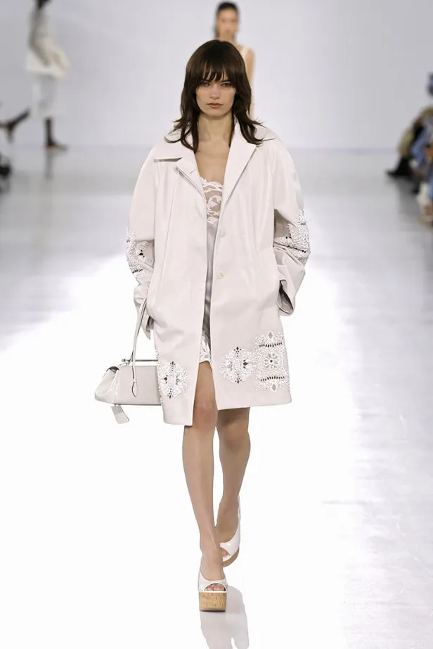 Chic en zomers: Ermanno Scervino liet de sleehakken terugkeren op de catwalk.