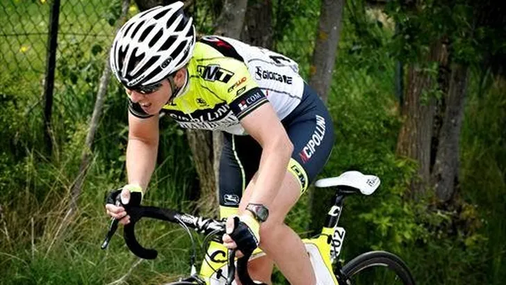 Britse Cooke wint rit vijf in de Giro Donne