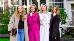 Koningin Maxima met haar dochters prinses Amalia, prinses Ariane en prinses Alexia