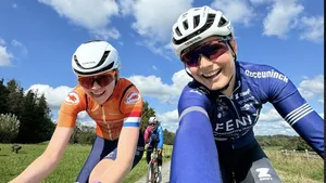 puck pieterse en marthe truyen tijdens de verkenning van het wk gravel