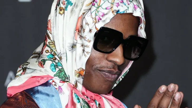 De nieuwe opmerkelijke fashion trend voor mannen