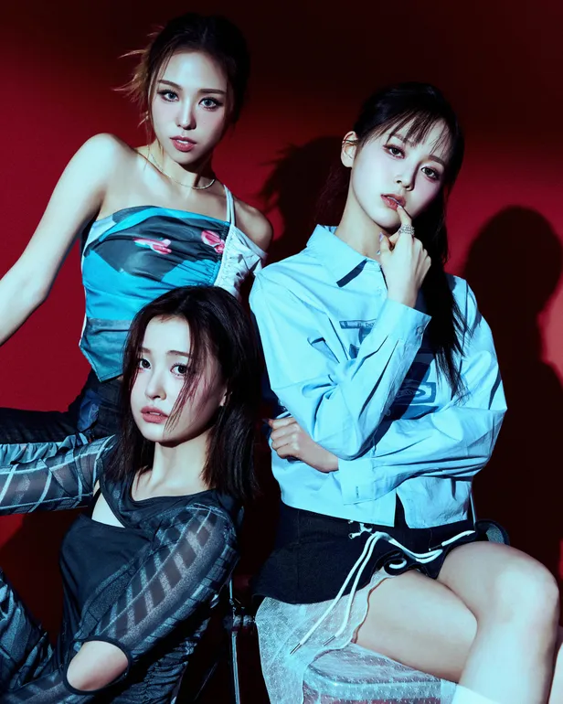 From left to the right: Won Chae, Seo Vin & Seo Ha