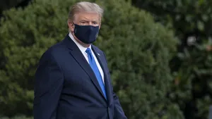 Trump masker