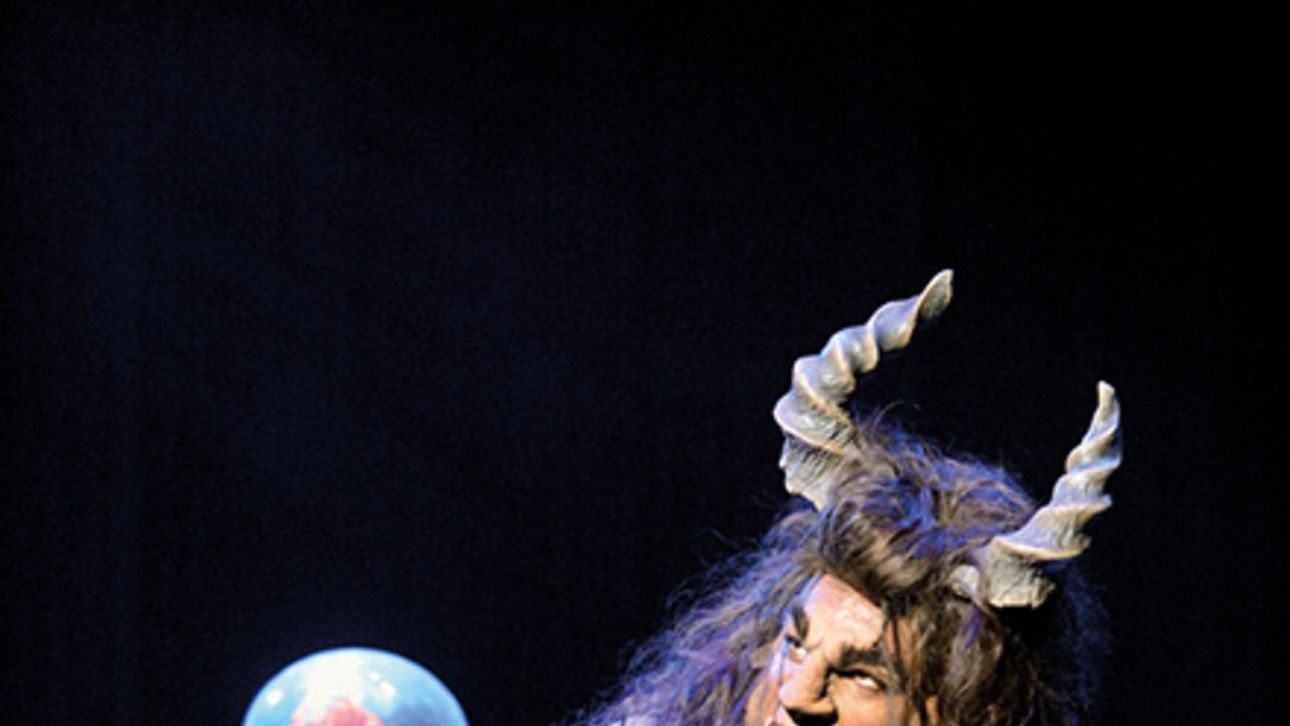 Marcel Visscher nieuwe Gaston in Beauty and the Beast Beau Monde