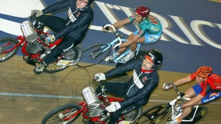 Koppel Hondo/Bartko leidt in 'vierdaagse'