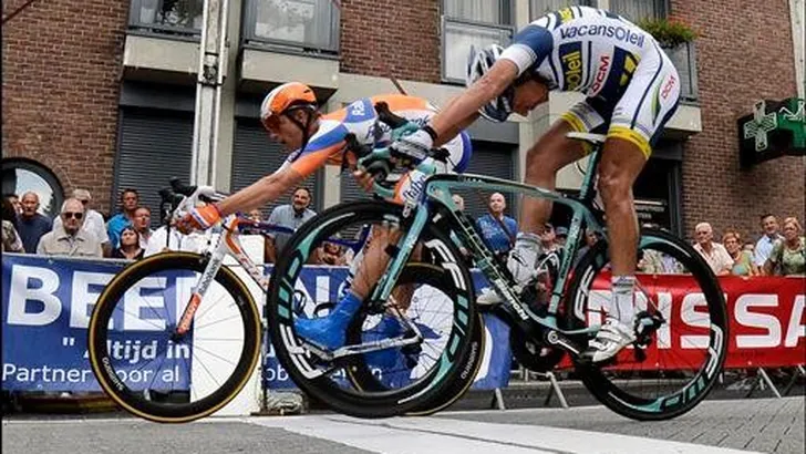 Bos wint Memorial Rik Van Steenbergen