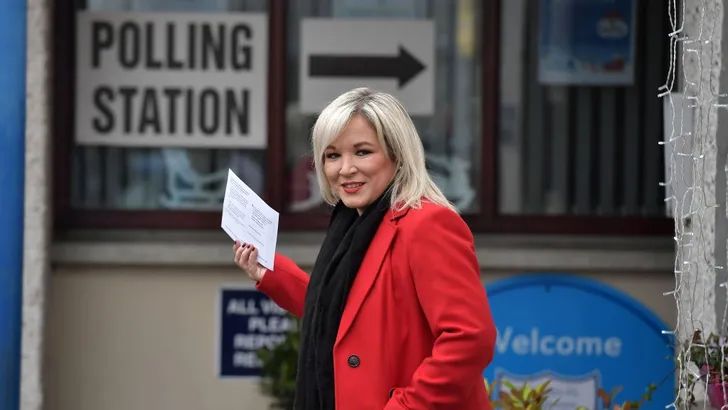 Hoe de soft power van Michelle O'Neill bittere Ierse mannen versloeg 
