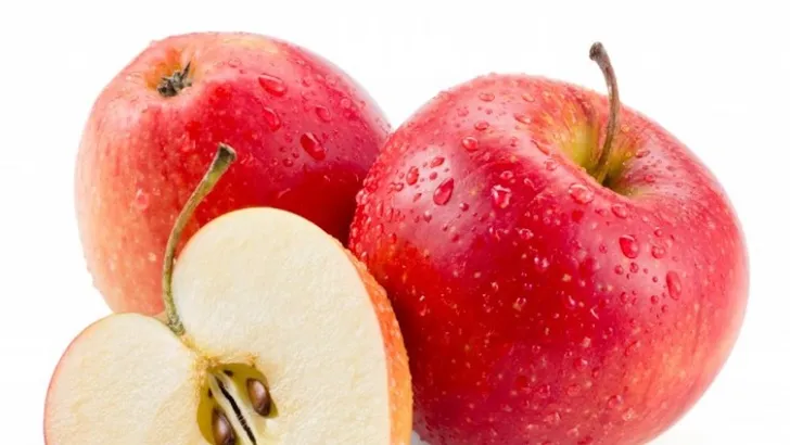 Dit is de reden dat er een vettig laagje op je appels en citrusvruchten zit