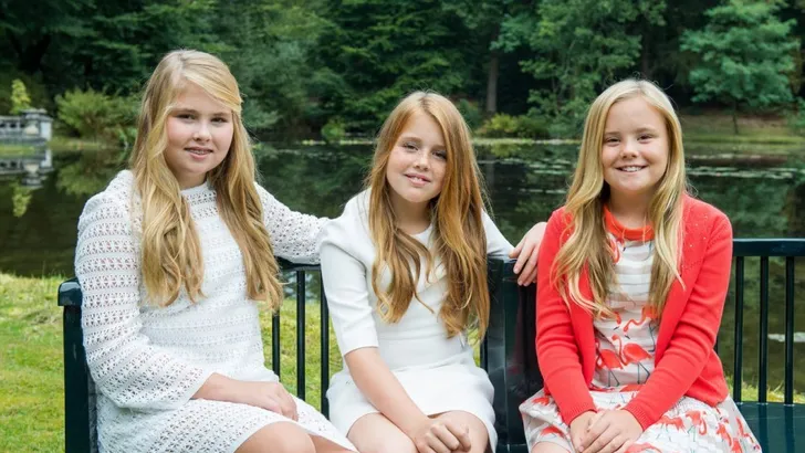 Zien: enige nieuwe foto's van de prinsessen! 