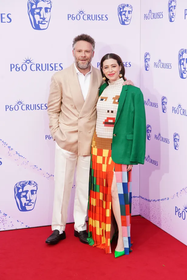 Seth Rogen en Lauren Miller Rogen bij de BAFTA's 2026