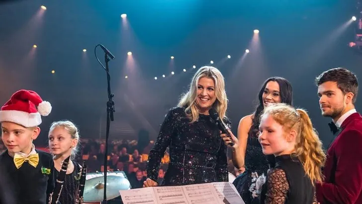 Wauw! Máxima glittert tijdens Kerst Gala