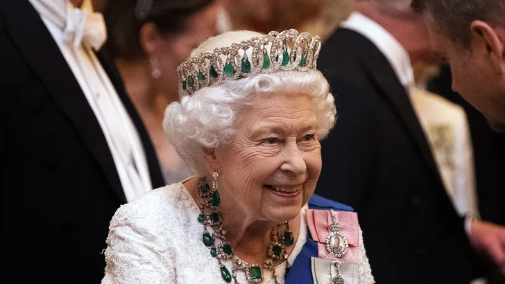 Queen Elizabeth reageert op exit Meghan en Harry uit Britse koningshuis
