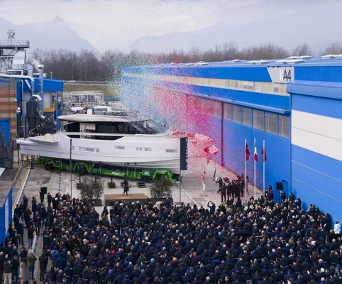 De lancering van Seadeck 9