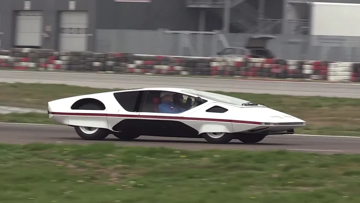 Real life Cyberpunk: James Glickenhaus test de Ferrari 512 S Modulo