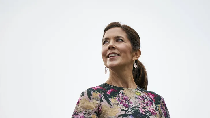 Flower Power! Mary opent bloemenfestival (en nog meer royals in bloemengekte)