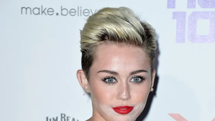 Miley Cyrus heeft een relatie met deze bekende acteur