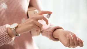 Dít iconische parfum uit de jaren ’90 maakt een enorme comeback (en het is betaalbaarder dan je denkt)