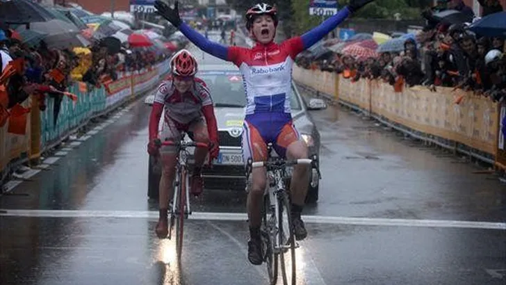 Vos wint eerste WB-manche in Italië