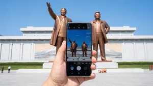 YouTuber weet Noord-Koreaanse smartphones te bemachtigen en laat de bizarre censuur van binnenuit zien