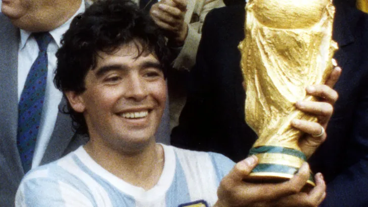 Diego Maradona op 60-jarige leeftijd overleden