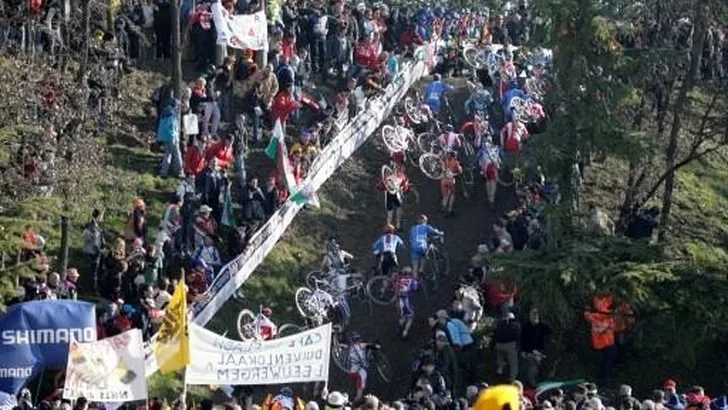 De eerste veldritwereldtitel is voor Frankrijk
