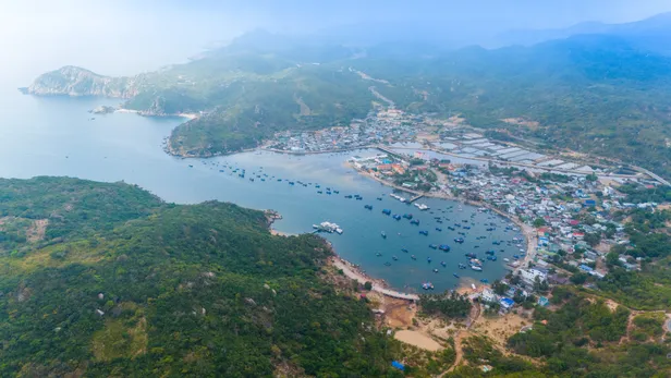  Vinh Hy in Nui Chua National Park