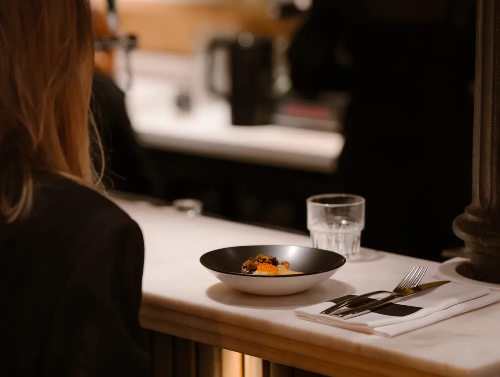 Foto 11 van The Bishop