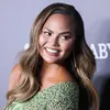 Chrissy Teigen keert tóch terug naar Twitter