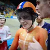 Lisa van Belle haar broer overleed, maar ze deed toch mee aan het WK baanwielrennen: 'Ik had echt afleiding nodig'  | Wieler Revue