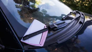 Dure wandeling voor Duitse Hubert (69): waarom dit 'onschuldige' grindpad hem 55 euro kostte