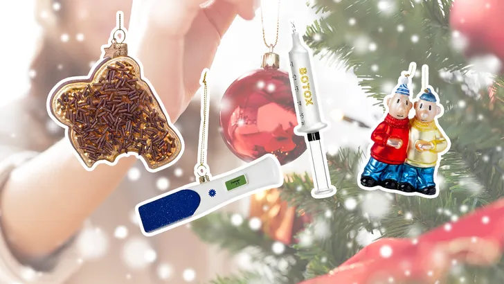 Collagebeeld met bijzondere kersthangers van de Bijenkorf zoals een boterham met hagelslag, een zwangerschapstest en een botox-spuit.