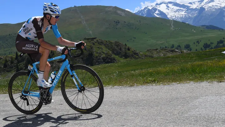 Bardet kent al zijn helpers voor Tour de France