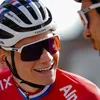 Video | Van Aert rijdt gat dicht, Van der Poel wint in Tirreno: 'Wilde iets rechtzetten'