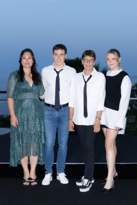 Marie Ducruet had de memo over de dresscode duidelijk gemist.