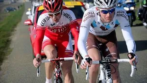 Cofidis en AG2R blijven wielersport langer trouw